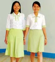 Đồng phục học sinh- nỗi lo của phụ huynh