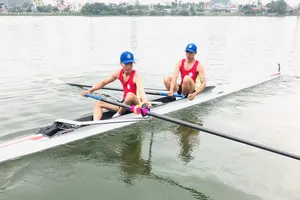 Hoàng Văn Đạt và Võ Đình Phong góp sức vào 2 tấm HCV của đội tuyển rowing TP