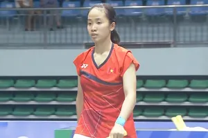 Tay vợt trẻ Vũ Thị Anh Thư (TPHCM) đang tập trung cùng đội tuyển cầu lông quốc gia. Ảnh: DŨNG PHƯƠNG