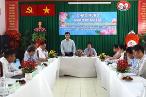 Nhiều nội dung liên quan đến kết quả triển khai, thực hiện Nghị quyết số 05 được đưa ra tại buổi làm việc. Ảnh: THANH TÙNG