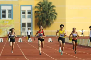 Hơn 600 VĐV tranh tài tại giải. Ảnh: DŨNG PHƯƠNG 