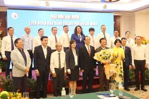 Ra mắt ban chấp hành Liên đoàn bắn súng TPHCM nhiệm kỳ II. Ảnh: THANH TÙNG 