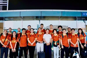 Sáng 25-3, đội bóng rổ Việt Nam đã lên đường sang Singapore dự giải