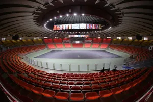 Phía bên trong Nhà thi đấu Huamark. Ảnh: DŨNG PHƯƠNG 