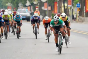 Trần Tuấn Kiệt chiến thắng trong pha nước rút. Ảnh: Hoàng Hùng