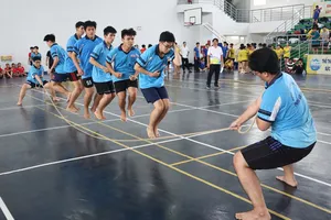 Các VĐV tham gia môn nhảy dây. Ảnh: THANH TÙNG 