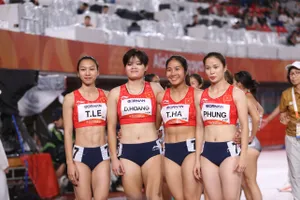 Đội hình điền kinh Việt Nam nội dung 4x100m nữ giành vé vào chung kết. Ảnh: TAM NINH