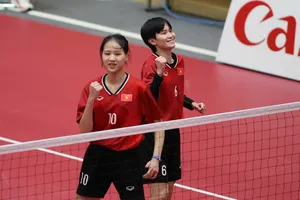 Đôi nữ cầu mây Việt Nam giành quyền vào chung kết. Ảnh: TAM NINH