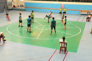 Giải đá cầu nghệ thuật đã diễn ra sôi nổi. Ảnh: THANH TÙNG 