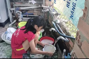 Dân ở vùng quy hoạch thiếu nước sạch, dùng điện giá cao 