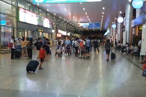 Không có chuyện khách du lịch ùn ùn đi khỏi Đà Nẵng