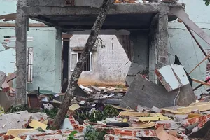 Ngôi nhà gần như bị hư hỏng hoàn toàn sau vụ nổ