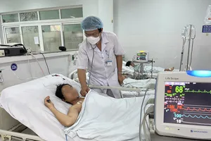 Quảng Nam: 7 bệnh nhân ngộ độc thực phẩm sau khi ăn cá chép ủ chua xuất viện