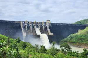 3 nhà máy thủy điện ở Quảng Nam đồng loạt xả nước điều tiết