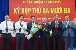 Chủ tịch UBND tỉnh Quảng Nam Lê Văn Dũng nghỉ hưu trước tuổi