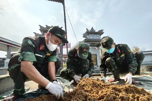 Đà Nẵng: Phát hiện nhiều di vật liệt sĩ trong khu mộ tập thể tại xã Thu Bồn