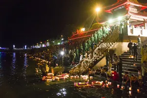 Quảng Trị: Hàng vạn ngọn nến lung linh trong đêm tri ân