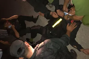 Quảng Trị: 5 chiến sĩ công an bị thương khi bảo vệ vận chuyển thiết bị điện gió