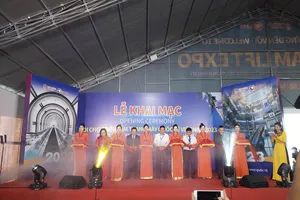 Hơn 100 doanh nghiệp tham dự triển lãm thang máy