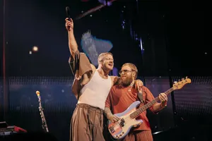 Hé lộ sân khấu choáng ngợp của siêu nhạc hội 8WONDER Winter trước giờ G