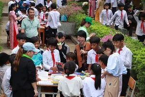 Đừng “bỏ quên” sách dành cho trẻ yếu thế