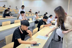 Tuyển sinh đại học năm 2025: Rối với quy đổi điểm