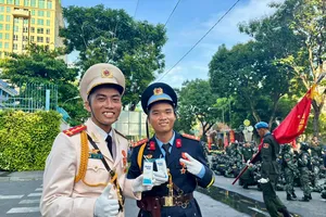 Dalatmilk tiếp sức tổng duyệt diễu binh, diễu hành mừng Đại lễ 30-4