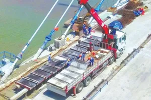 Đồng bằng sông Cửu Long: Thi công xuyên lễ trên các công trình trọng điểm quốc gia