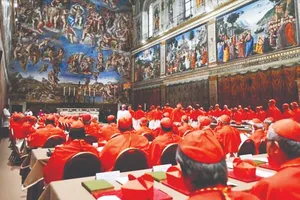 Mật nghị Hồng y bầu Giáo hoàng mới