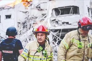 Iran, Israel tiếp tục không kích nhau