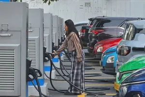 Hạ tầng điện lực chưa đáp ứng nhu cầu sạc xe điện