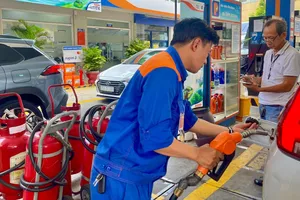 Chuẩn bị sử dụng xăng E10 trên toàn quốc từ 1-1-2026: Ổn định nguồn cung và tâm lý tiêu dùng
