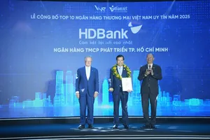 HDBank giữ vị trí thứ 3 Top ngân hàng niêm yết uy tín và hiệu quả nhất Việt Nam