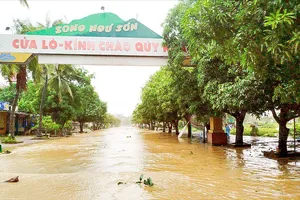 Sau bão, lo ứng phó lũ quét và sạt lở