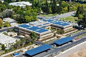 Toàn cầu tiếp tục cam kết với net zero