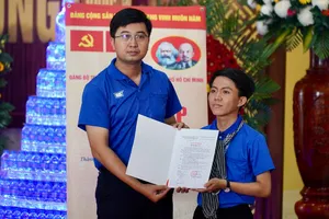 Đảng viên ngành giáo dục TPHCM: Niềm tin và trách nhiệm xây dựng Đảng bộ trong sạch, vững mạnh