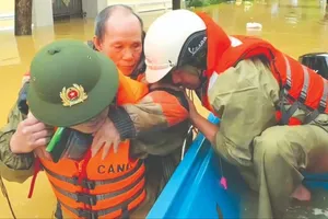 Miền Trung lại chạy lũ