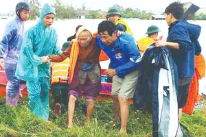 Dốc sức khắc phục hậu quả mưa lũ, thông tuyến giao thông