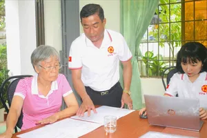 Đội ngũ cán bộ - Yếu tố quyết định chất lượng quản trị quốc gia - Bài 2: Lực đẩy từ cơ sở