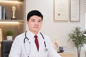 Bác sĩ Nguyễn Công Cửu: Đằng sau mỗi ca làm đẹp là câu chuyện chưa từng được kể 
