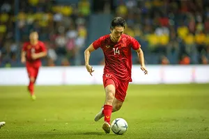 Tuấn Anh có trận đấu thứ 2 liên tiếp phải ngồi ngoài. Ảnh: DŨNG PHƯƠNG