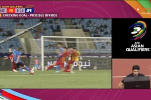 Trọng tài đã từ chối bàn thắng của Nhật Bản sau khi kiểm tra công nghệ VAR