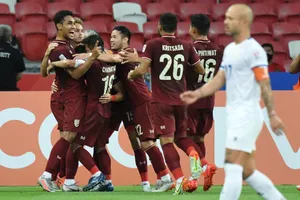 Niềm vui của các cầu thủ Thái Lan khi giành vé vào bán kết AFF Cup 2020. Ảnh: AFF