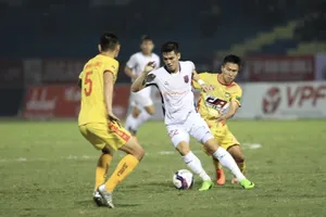 Tiến Linh ghi bàn thắng duy nhất giúp B.BD đánh bại Thanh Hoá. Ảnh: MINH HOÀNG