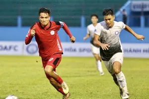 Khánh Hoà đánh bại Phú Thọ để vươn lên vị trí nhì bảng. ẢNH: HỒNG SƠN