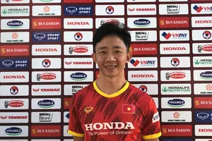 Châu Ngọc Quang hứa sẽ cùng đội tuyển Việt Nam thi đấu cống hiến khi đấu Dortmund. ẢNH: HƯƠNG NGUYỄN