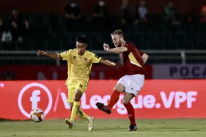 Ngoại binh của CLB TPHCM đang thể hiện sự thất vọng sau 2 trận đầu tiên. ẢNH: DŨNG PHƯƠNG 