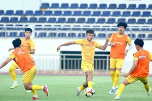 Vòng quay tập luyện hối hả của U22 Việt Nam. ẢNH: ANH KHOA. 