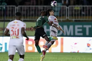 HA.GL được đánh giá nhỉnh hơn CLB TPHCM. ẢNH: ANH TRẦN 