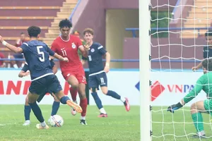 U23 Singapore bất ngờ bị U23 Đảo Guam cầm hòa. ẢNH: TÂM HÀ 